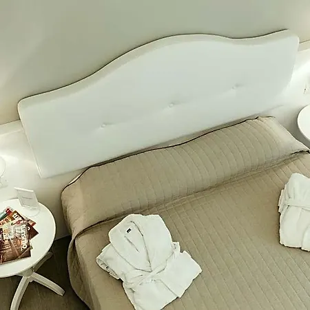 Scala Dei Turchi 4*